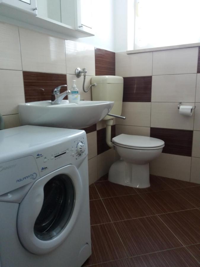 Apartmani Lana Brodarica  Exterior foto